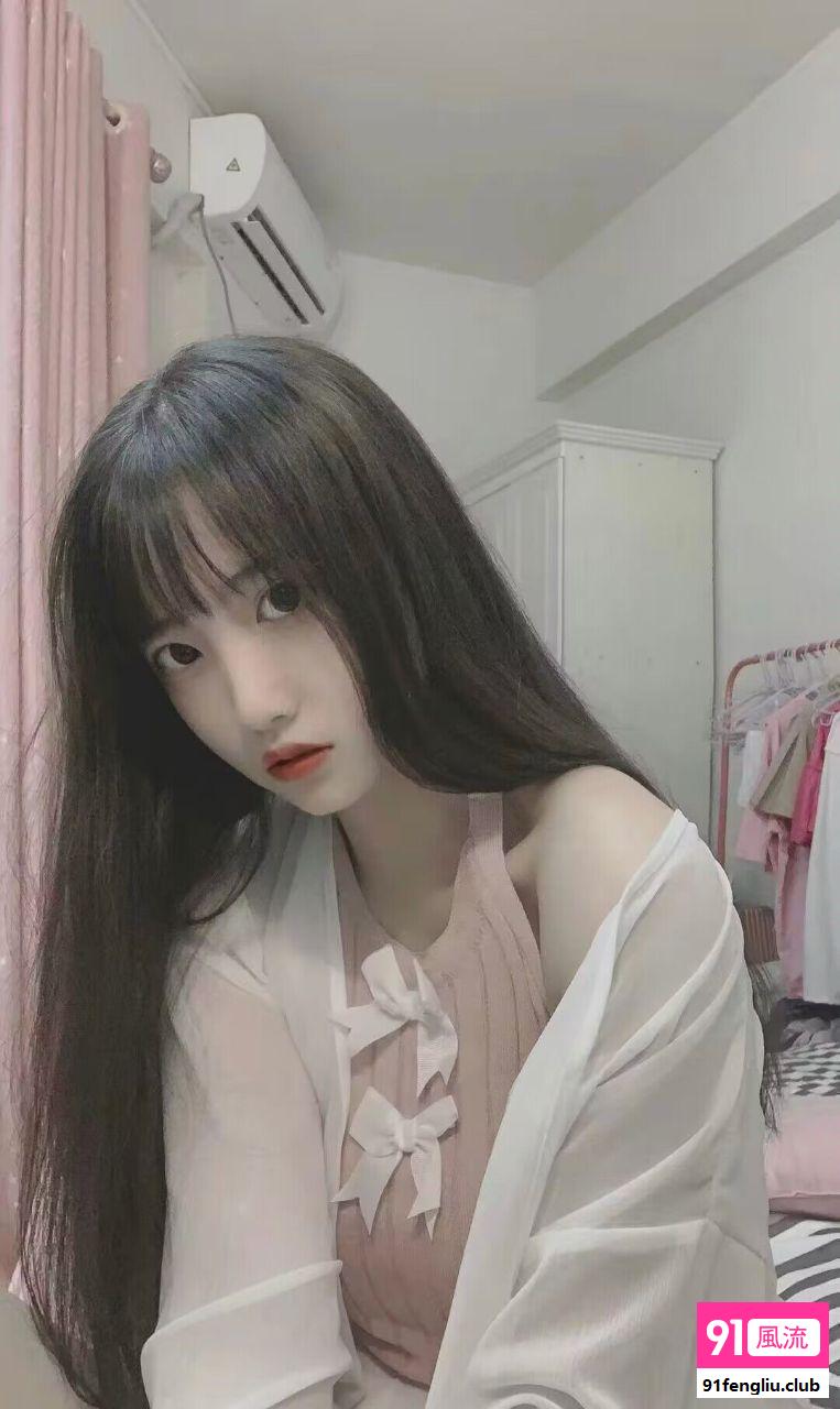 渝中区巨乳白虎萝莉妹
